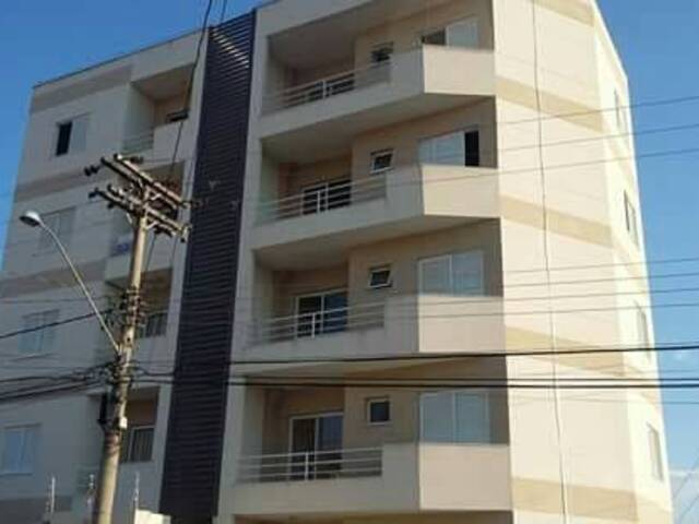 #452 - Apartamento para Venda em Itatiba - SP - 2